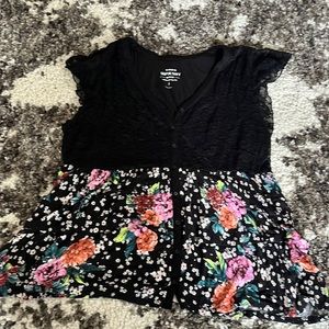 Torrid floral top size 1